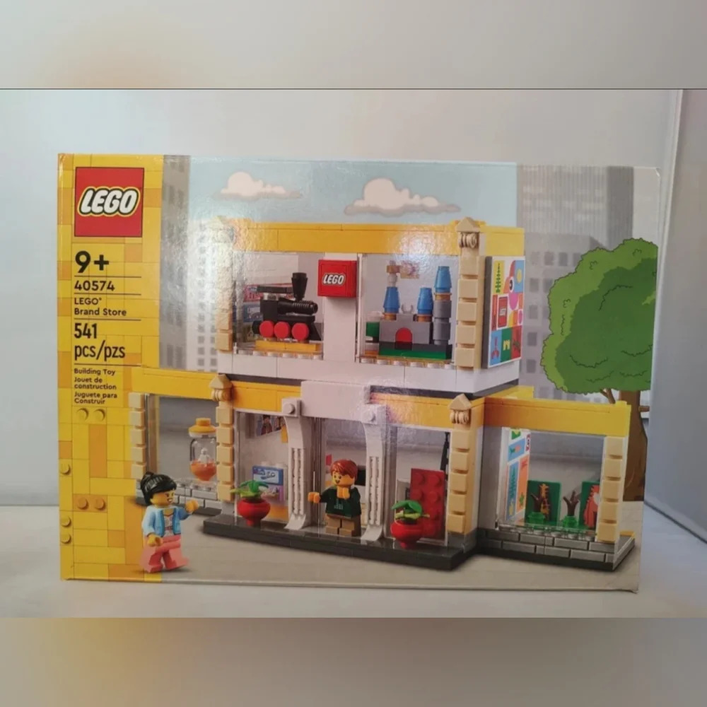 Lego 40574 Lego Brand Store NWT Building Toy Set